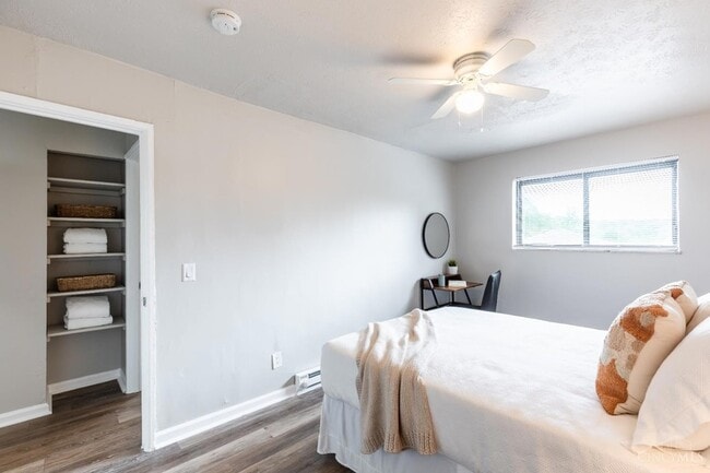 Building Photo - 2486 White St