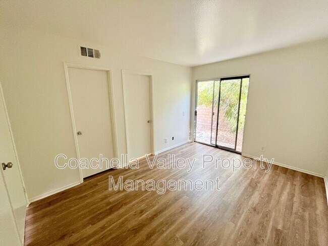 Building Photo - 74475 Driftwood Dr