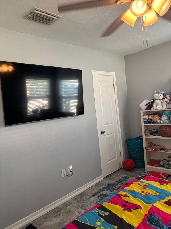 Building Photo - 304 53rd St W