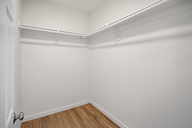 Building Photo - 10823 Hortense St