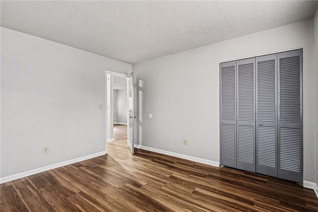 Building Photo - 1205 Natchez Trce SW