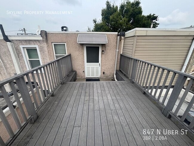 Building Photo - 847 N Uber St