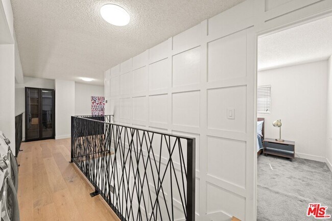 Building Photo - 4069 W Rosecrans Ave