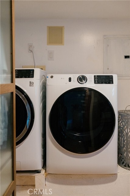 Building Photo - 16851 Hay Dr