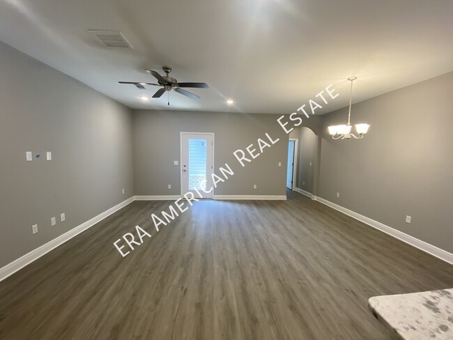 Building Photo - 957 Skylark Rd