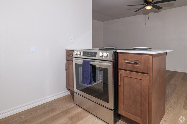 1BR, 1BA - 570 SF - Remodeled - Kitchen - Monterey Apartments