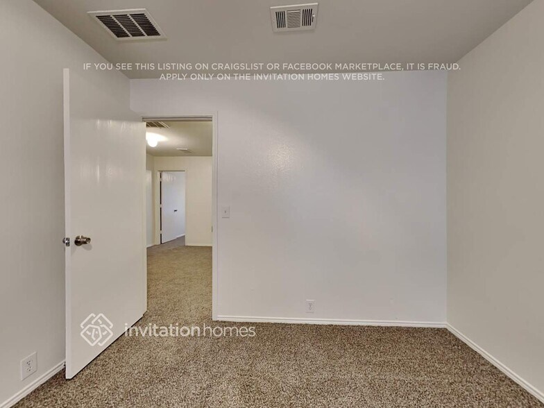 Building Photo - 1812 White Feather Ln