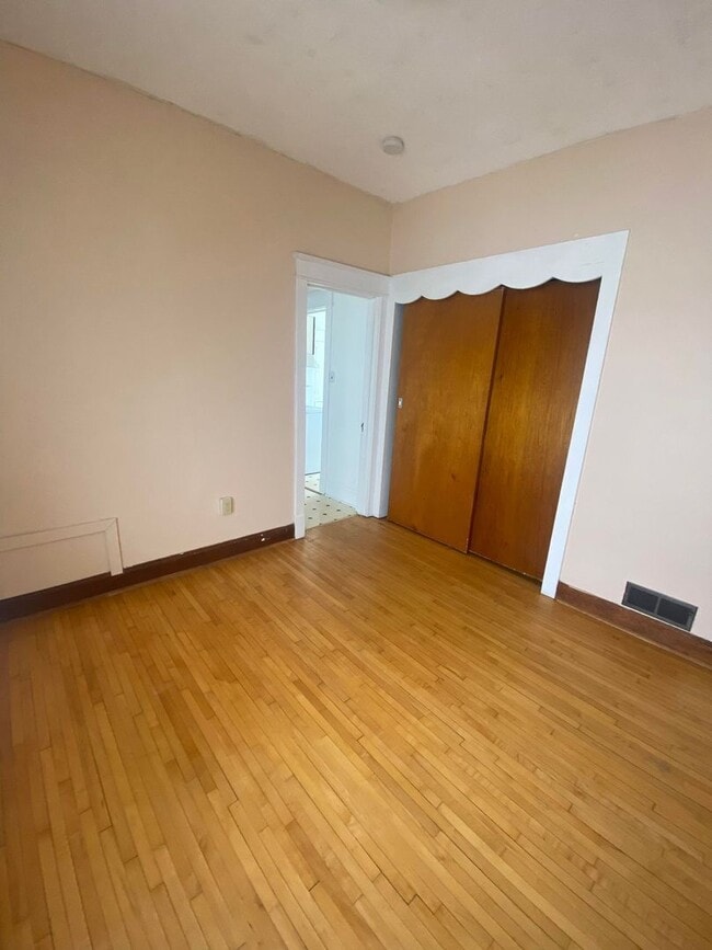 Building Photo - 1116 N Central Ave