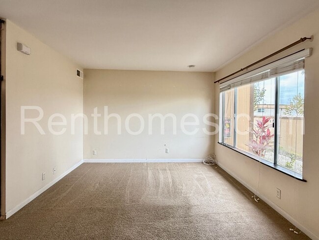 Building Photo - 7679 Stalmer St