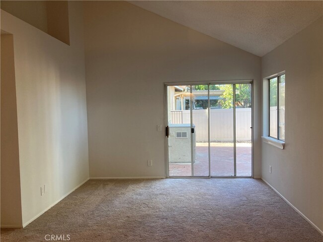 Building Photo - 1168 S Bay Hill Rd