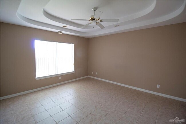Building Photo - 11 Fawn Cir