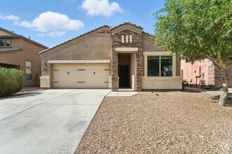 Building Photo - Rare Find! Spacious 3-Bed, 2-Bath + 3-Car ...