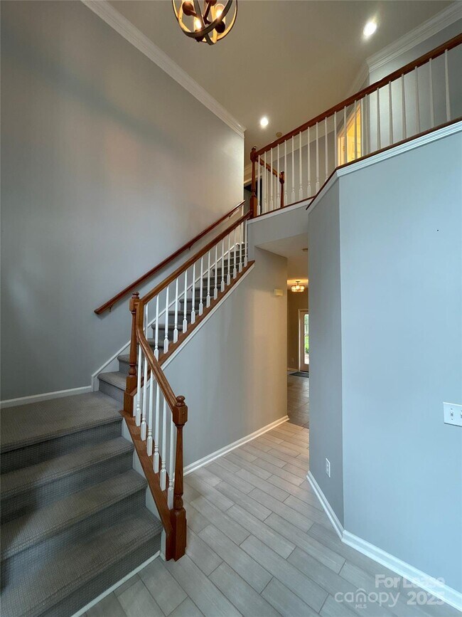 Building Photo - 6518 Harburn Forest Dr