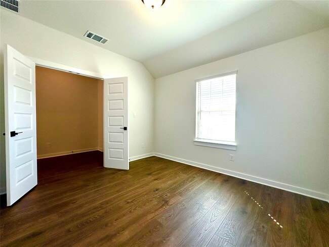 Building Photo - 336 Chaste Tree Dr