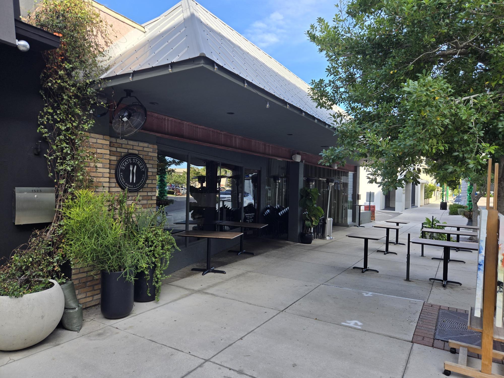 Building Photo - 2304 Ringling Blvd