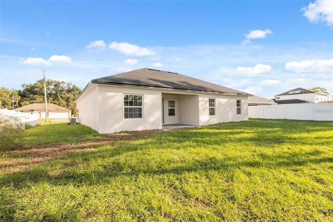 Building Photo - 4052 SW 132nd Ln