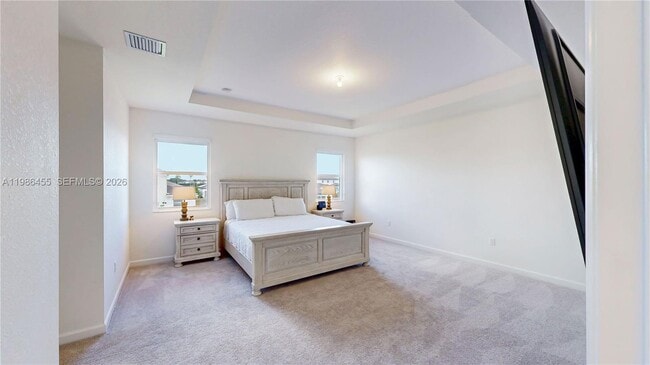 Building Photo - 2333 SE 28th St