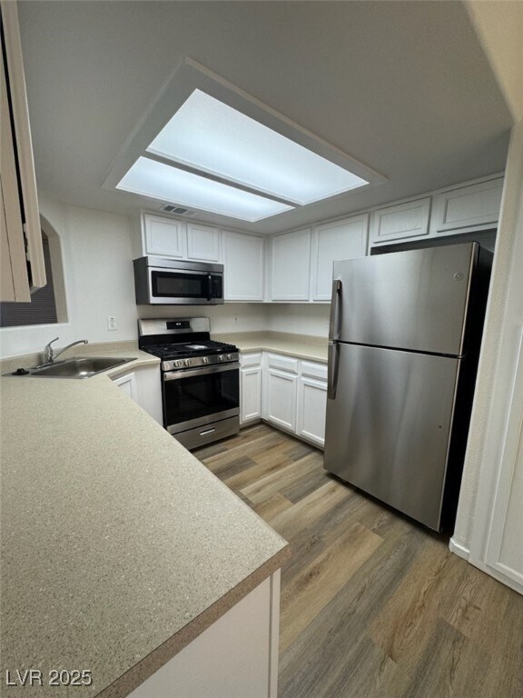 Building Photo - 1500 Oscar Ct