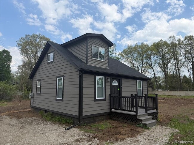 Building Photo - 21112 Kinloch St