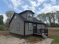 Building Photo - 21112 Kinloch St