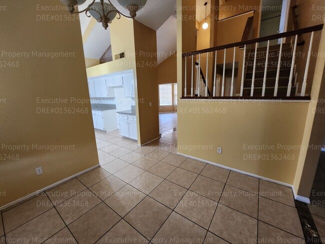 Building Photo - 3 bedrooms /2.5 bath two-story gem boasts ...