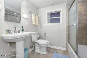 Building Photo - 1240 Turkey Creek Dr NE