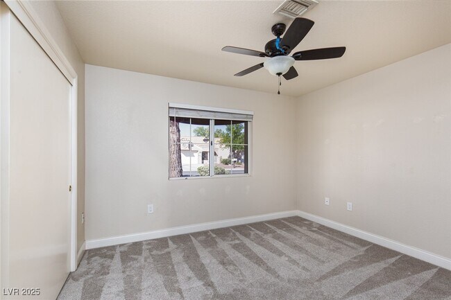 Building Photo - 2432 Palmridge Dr