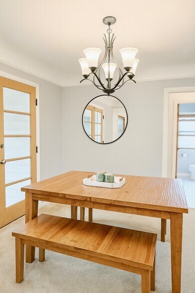 Building Photo - 1805 Beaconwood Ave