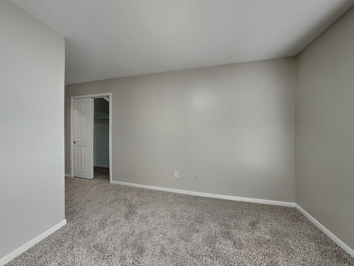 Building Photo - 15535 Downford Dr