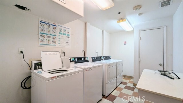 Building Photo - 580 W Main St