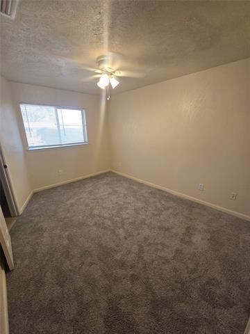 Building Photo - 877 Lexington Dr