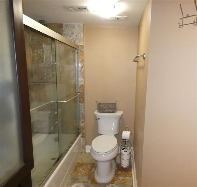 Building Photo - 795 Hammond Dr