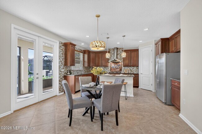 Building Photo - 127 Rockcreek Dr