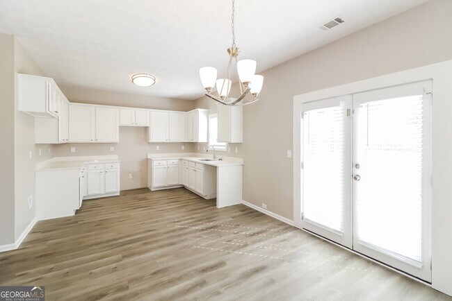 Building Photo - 698 Clairidge Elm Trail SW