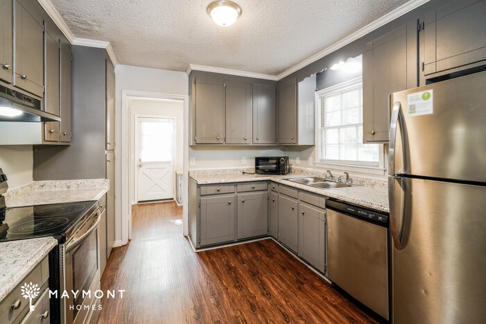 Building Photo - 1805 Woodvalley Ct