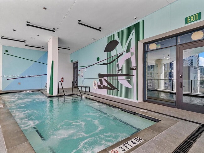 Building Photo - 398 NE 5th St