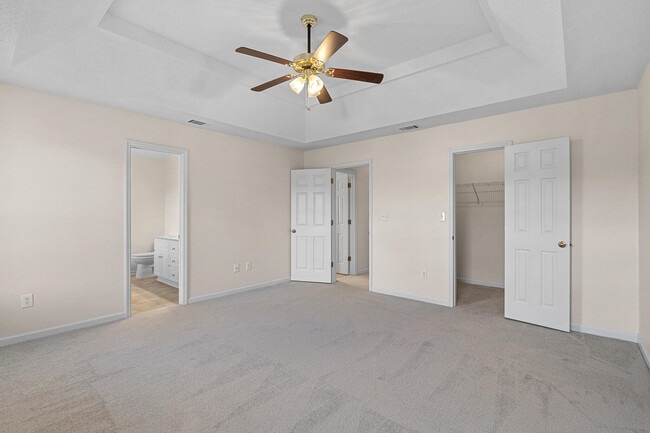 Building Photo - 224 Taylor Cir