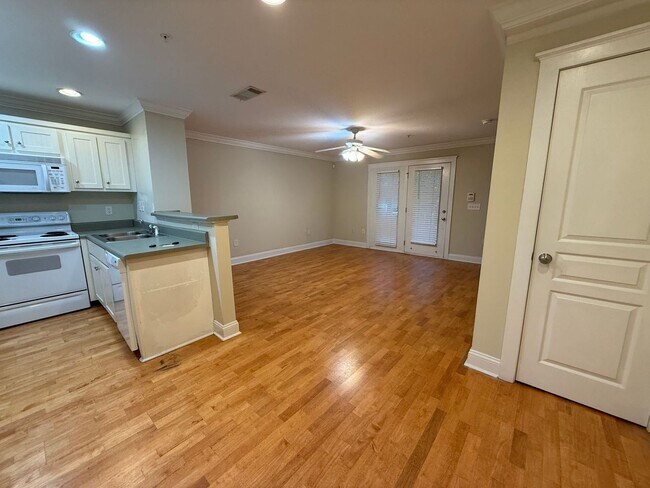 Building Photo - LEASING FOR AUGUST 10 2026! WOODLANDS OF ATHENS