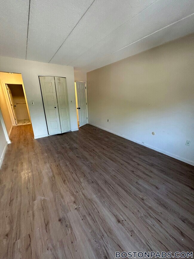 Building Photo - 30 Normandy Ave