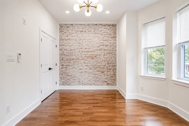Building Photo - 4219 W Girard Ave