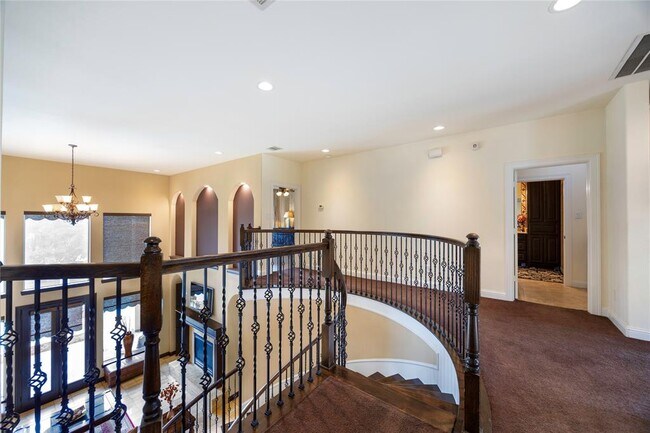 Building Photo - 25207 Springwood Lake Dr