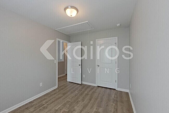 Building Photo - 110 Tybo Dr