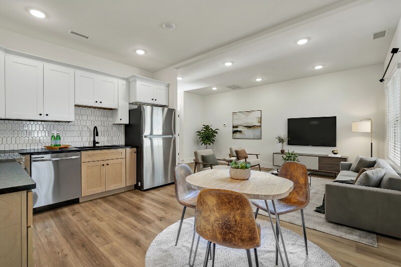 Building Photo - 385 Hungry Hollow Rd SE