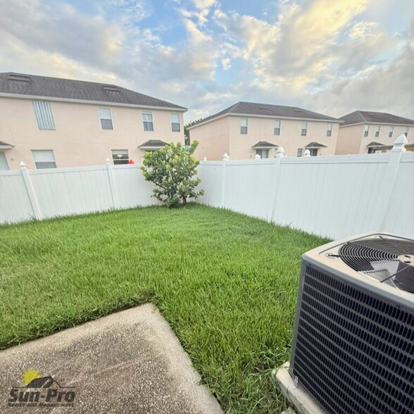 Building Photo - 1932 Cove Point Rd