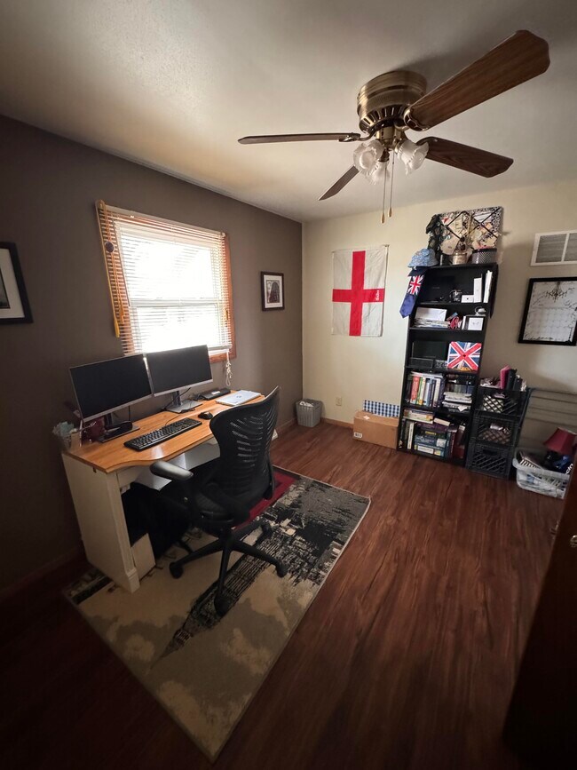 Building Photo - 1505 S Driscoll St