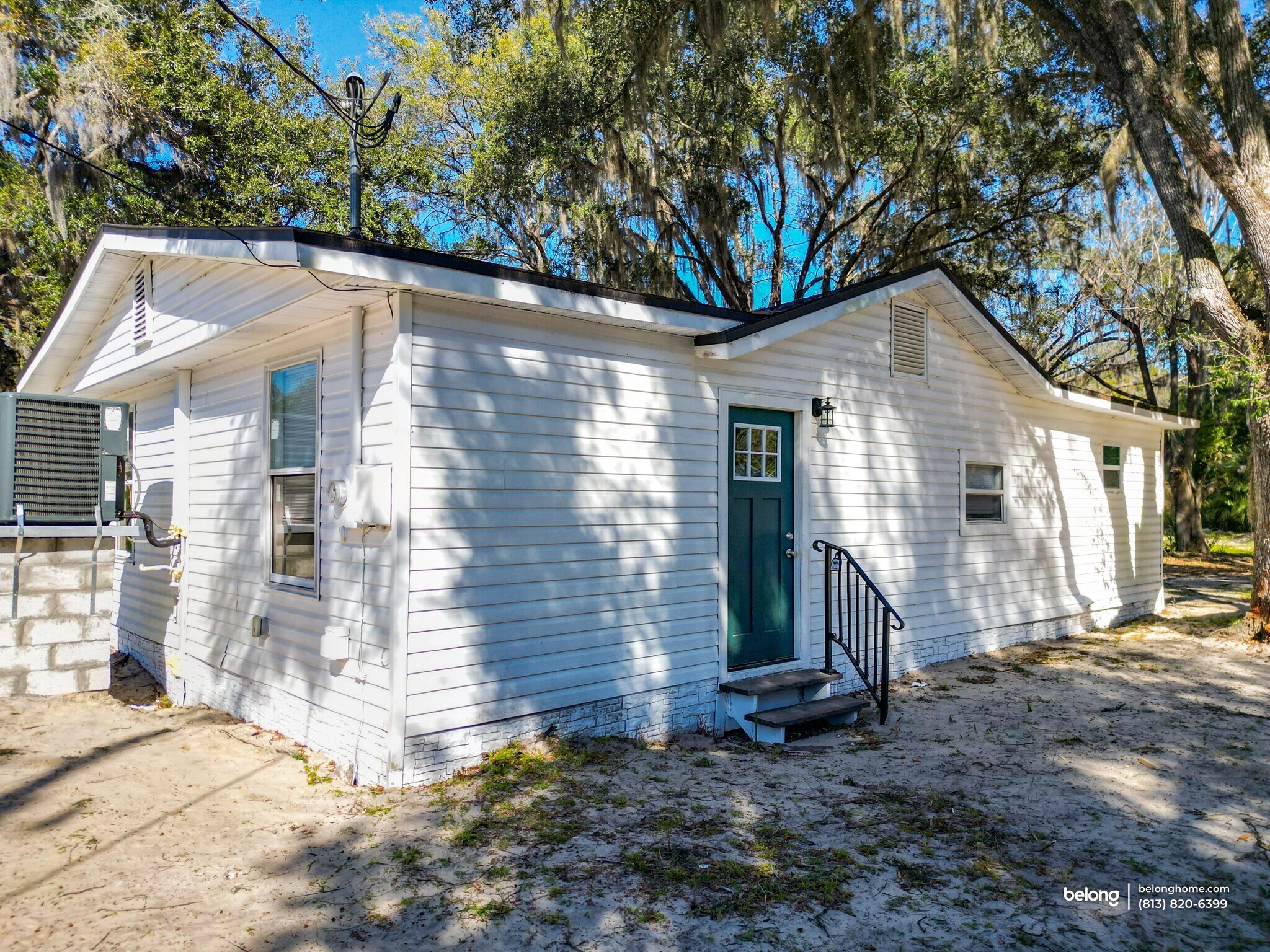 Building Photo - 2211 S Trivet Point