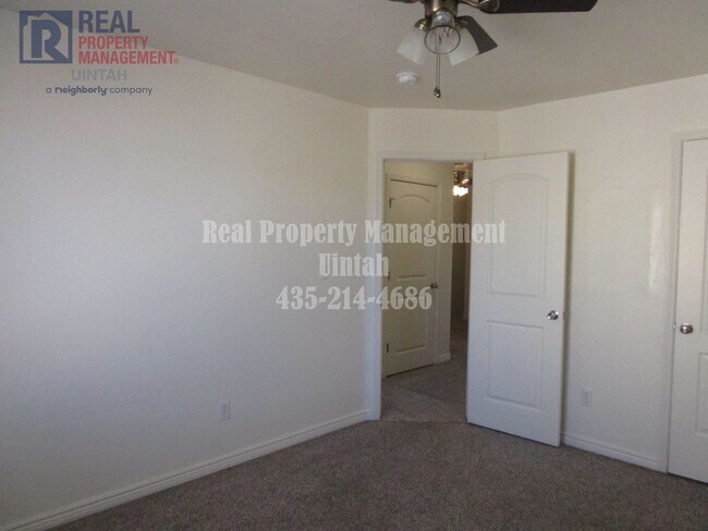 Building Photo - 393 E 600 S