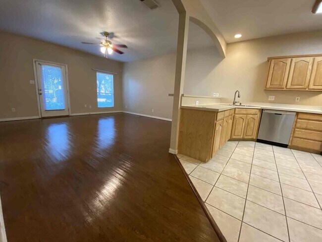 Building Photo - 300-306 East Main Street