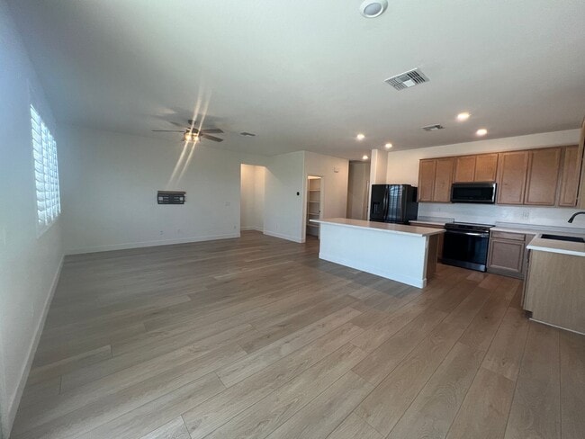 Primary Photo - Updated 3 Bed/2 Bath in Excellent Glendale...
