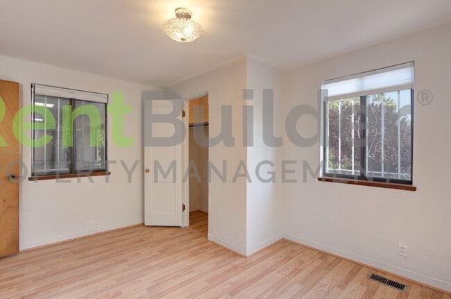 Building Photo - SCHEDULE YOUR SHOWING TODAY